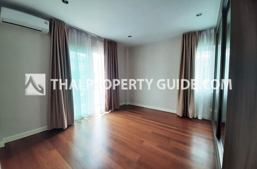 House with Shared Pool in Sukhumvit 